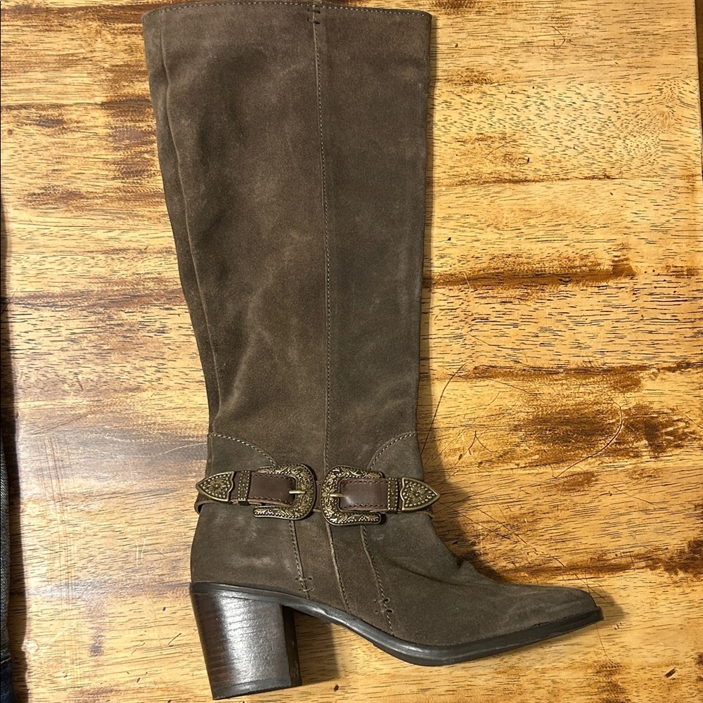 Western Style Brown Suede Heeled Boots with Buckle Detail